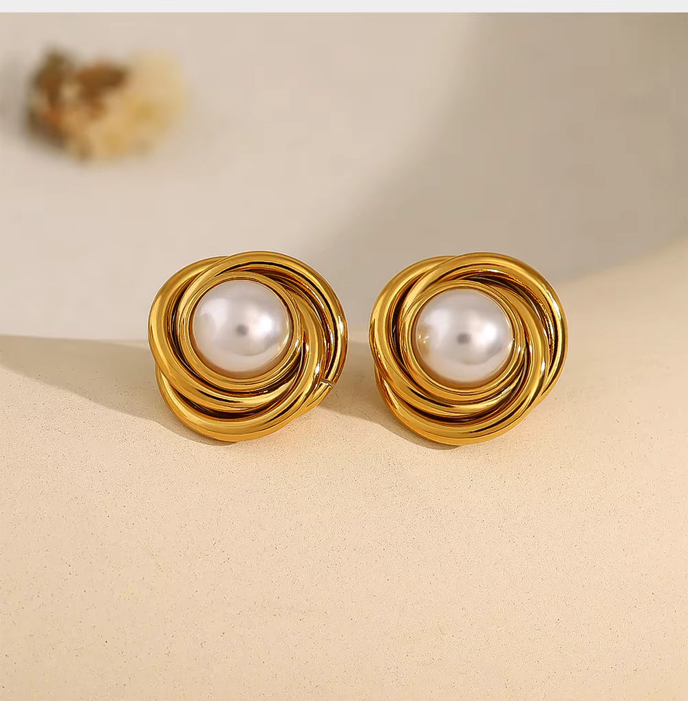 Love Knot Pearl Earrings - Gold